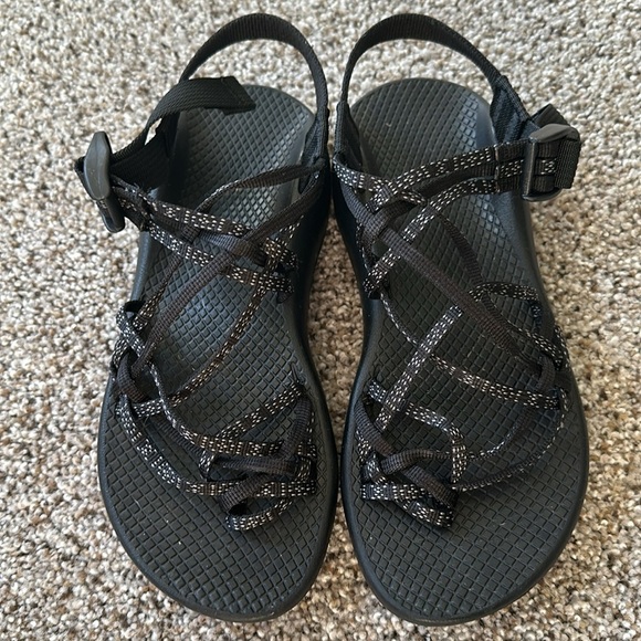 CHACO ZX/2 Zvolve WOMEN Size 7 Strappy Toe Loop Dark Dash, EEUC - Picture 2 of 8